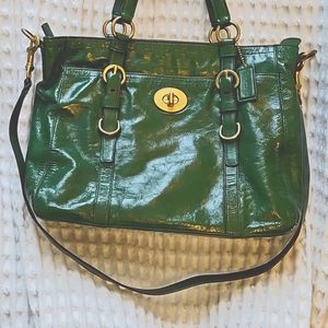 Coach F14022 Chelsea Satchel - Kelly Green Patent Leather